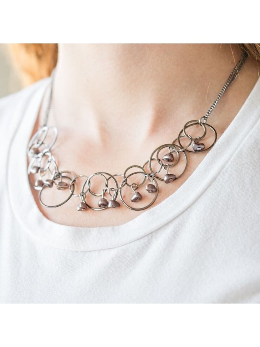 Gun metal necklace with dark grey pearl stones